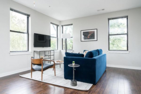 CozySuites Music Row Stunning 2BR -free parking 20